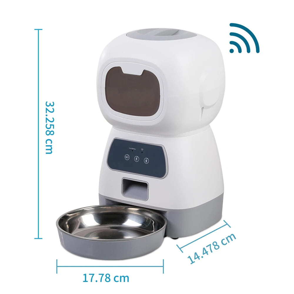 WiFi pet feeder with voice recorder and app control